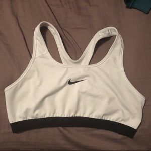 3—Nike Pro Medium Impact Sports Bras! 💙